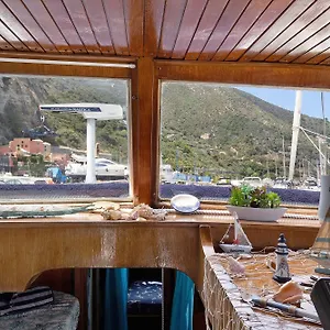 Bateau-hôtel Aloha Jak's Boat, Alassio